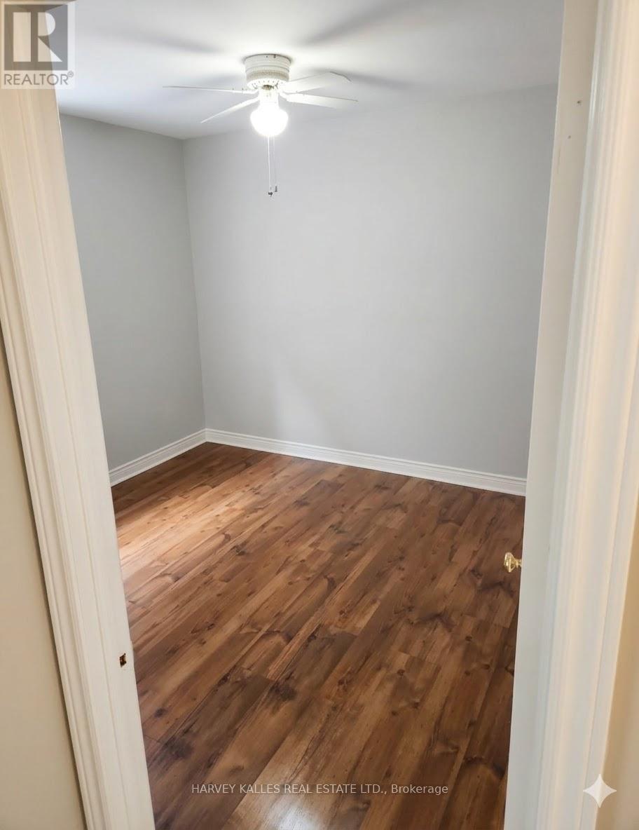 4 - 101 CONNAUGHT AVENUE S