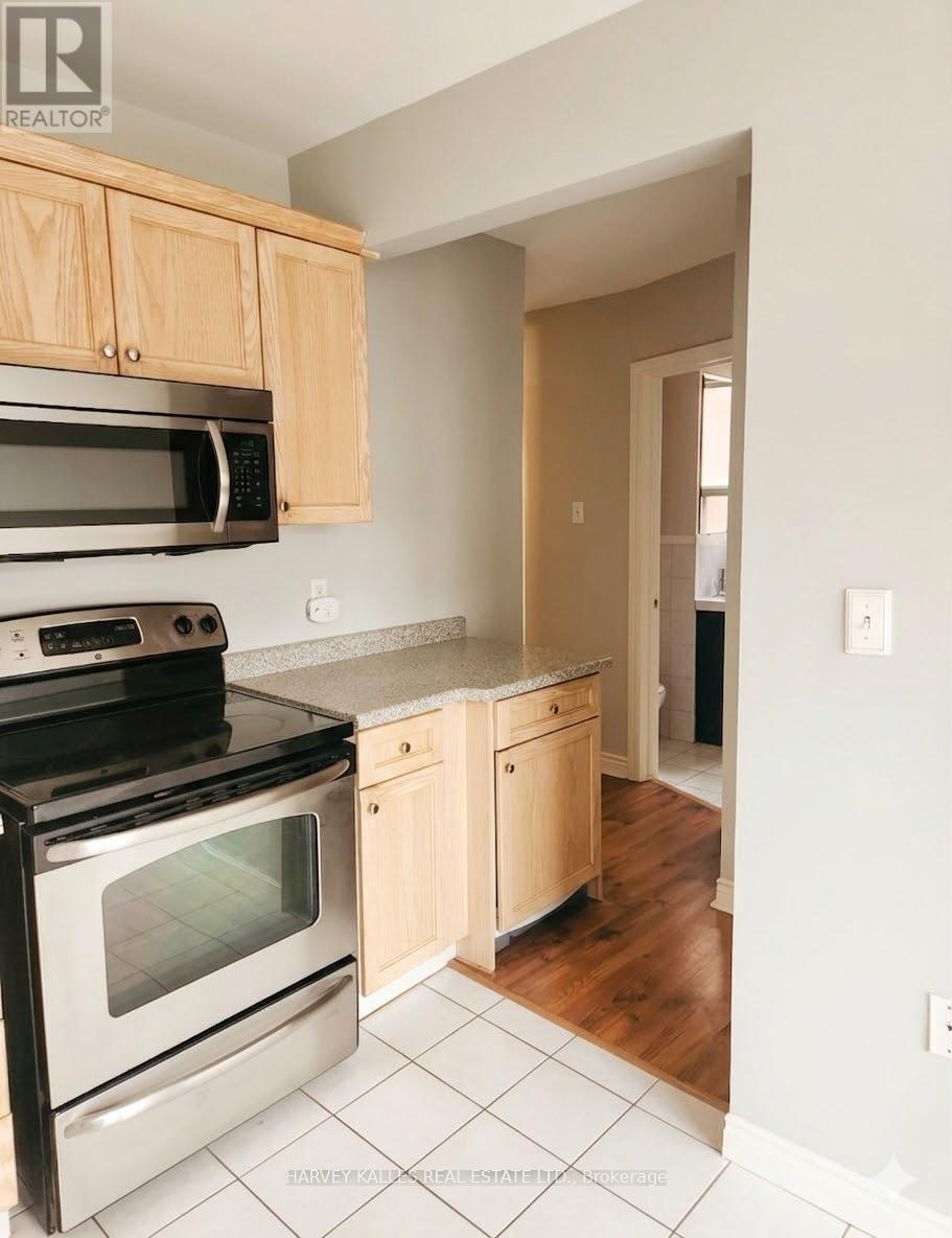 4 - 101 CONNAUGHT AVENUE S