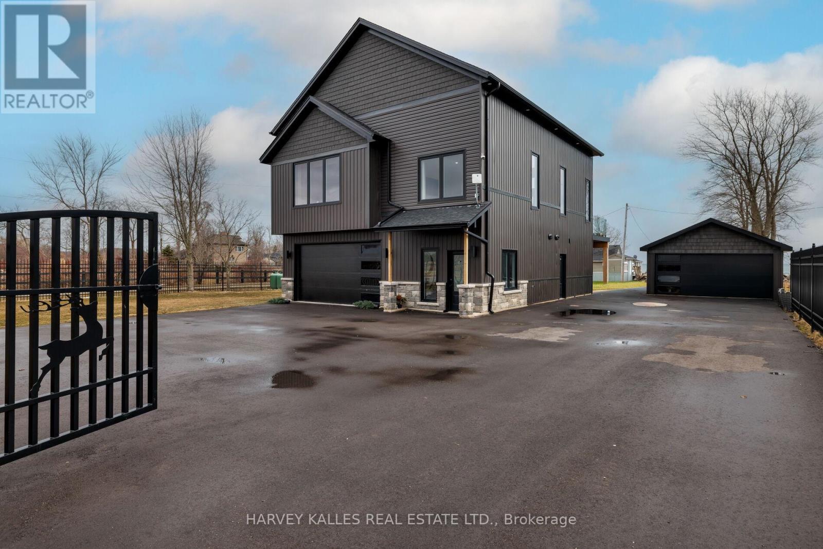 3184 LAKESHORE ROAD