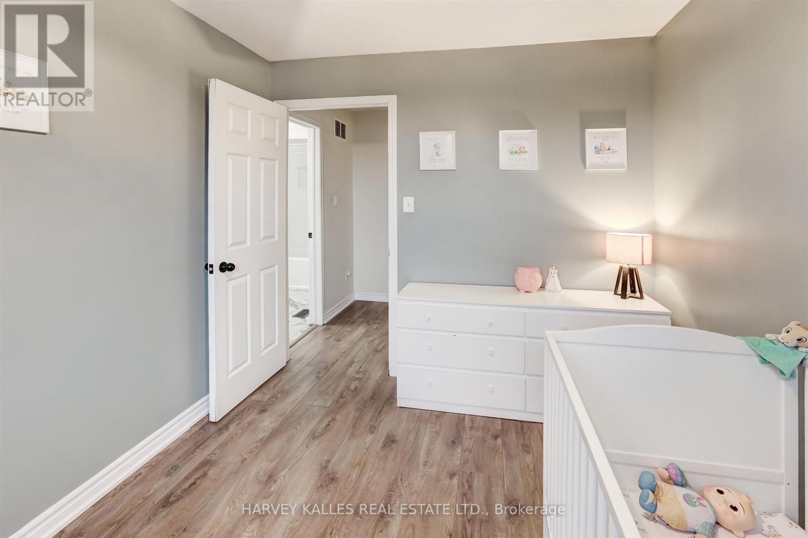 112 WEXFORD AVENUE N