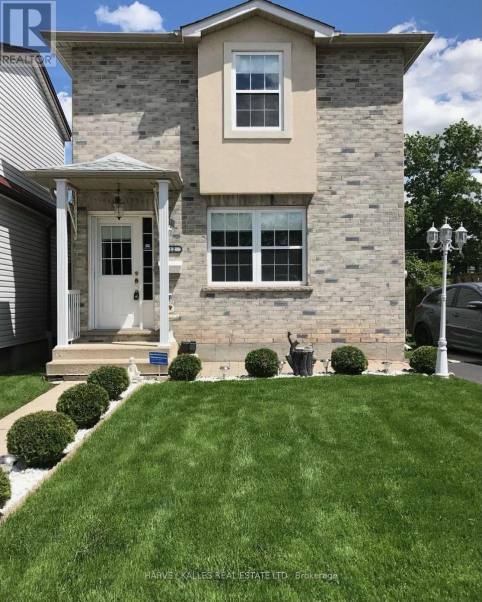 112 WEXFORD AVENUE N