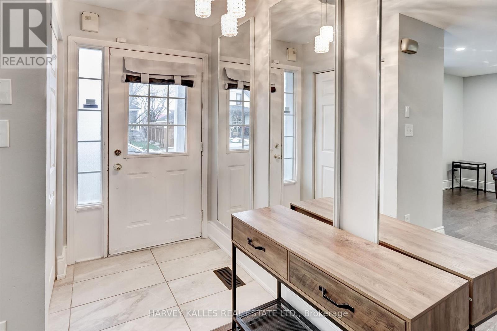 112 WEXFORD AVENUE N