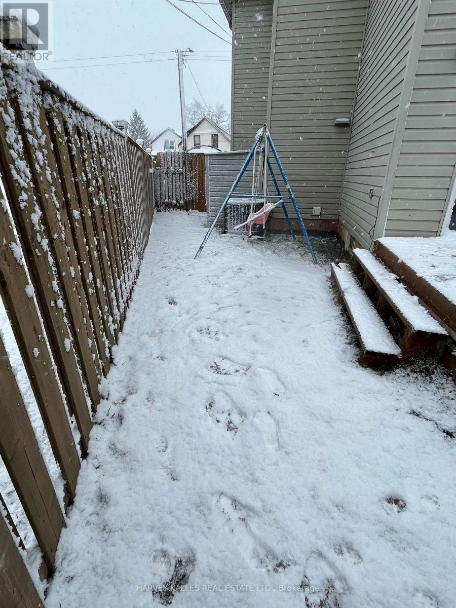 112 WEXFORD AVENUE N