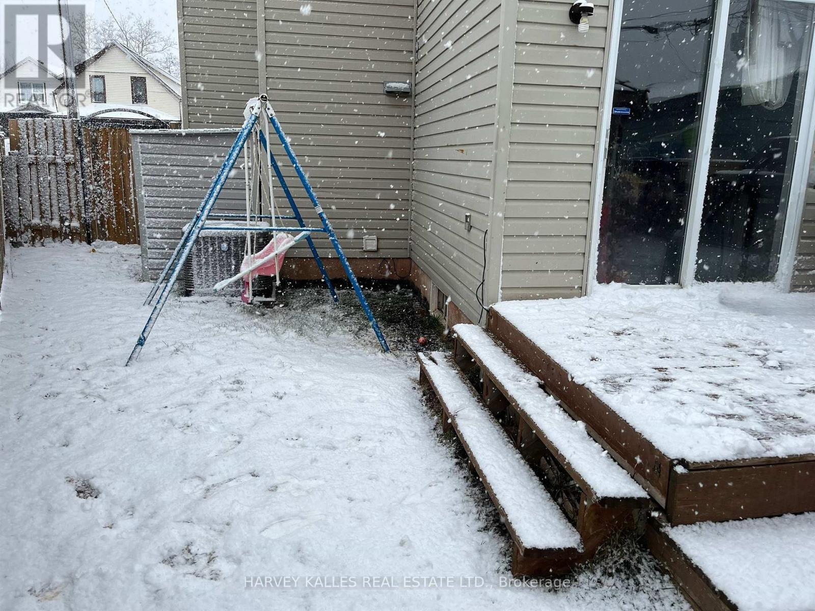 112 WEXFORD AVENUE N