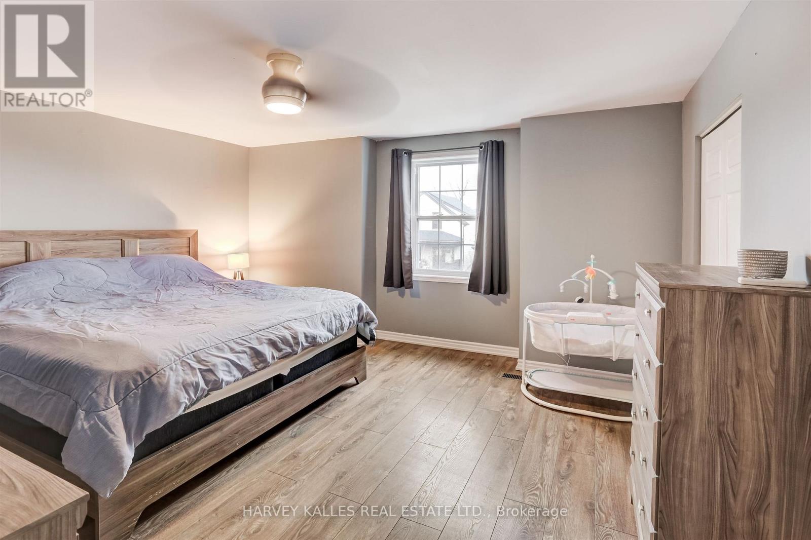 112 WEXFORD AVENUE N