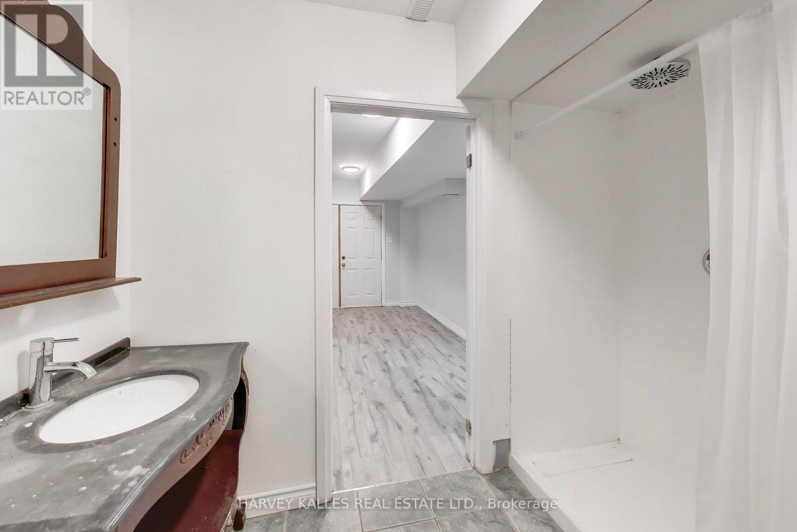 995486 MONO-ADJALA TOWNLINE