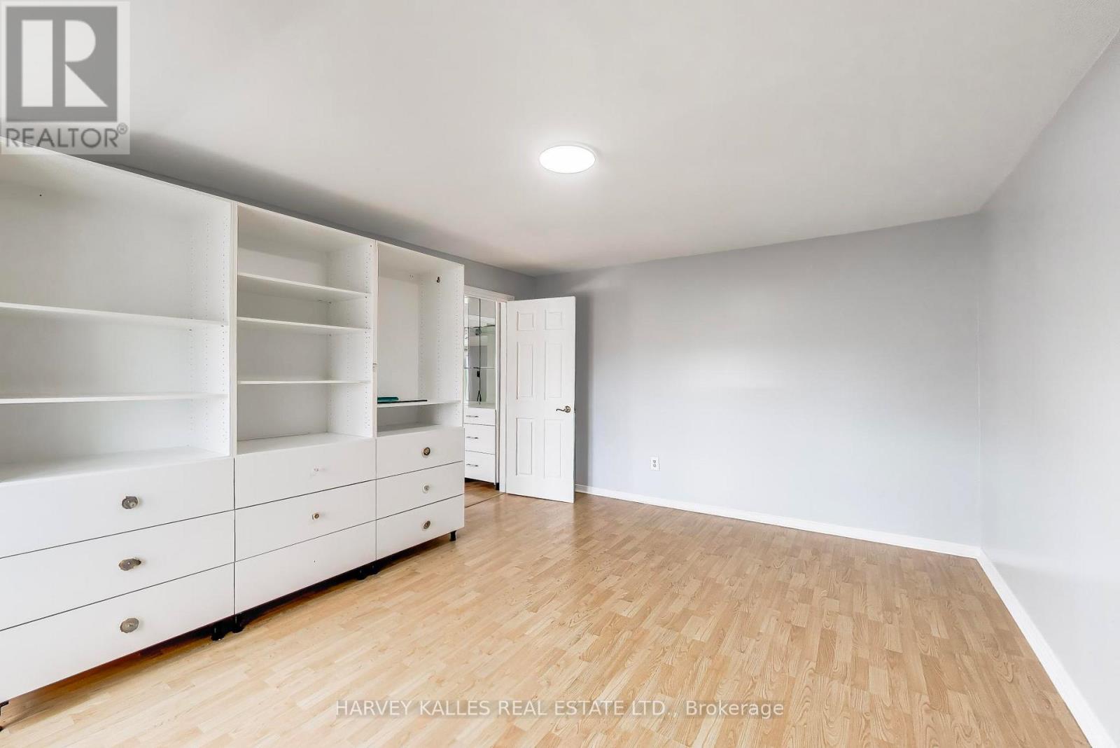 995486 MONO-ADJALA TOWNLINE