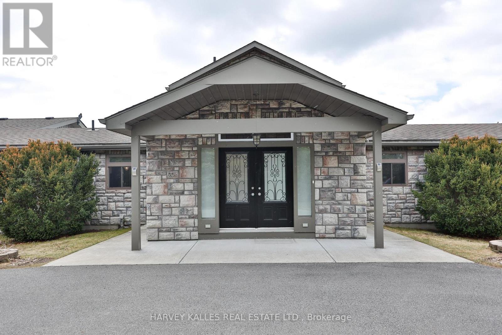 431 VICTORIA BEACH ROAD