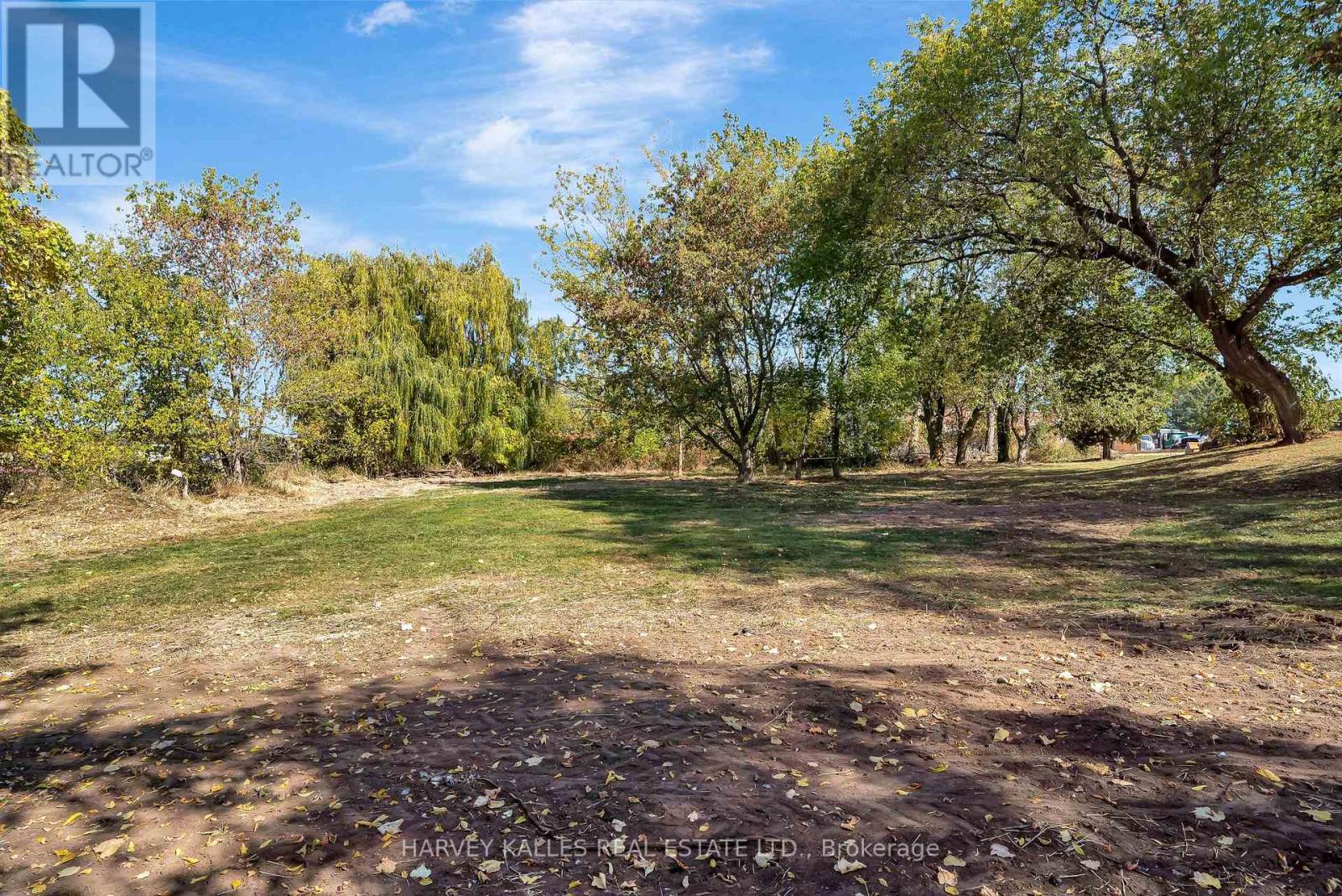 8 - 4427 COUNTY ROAD