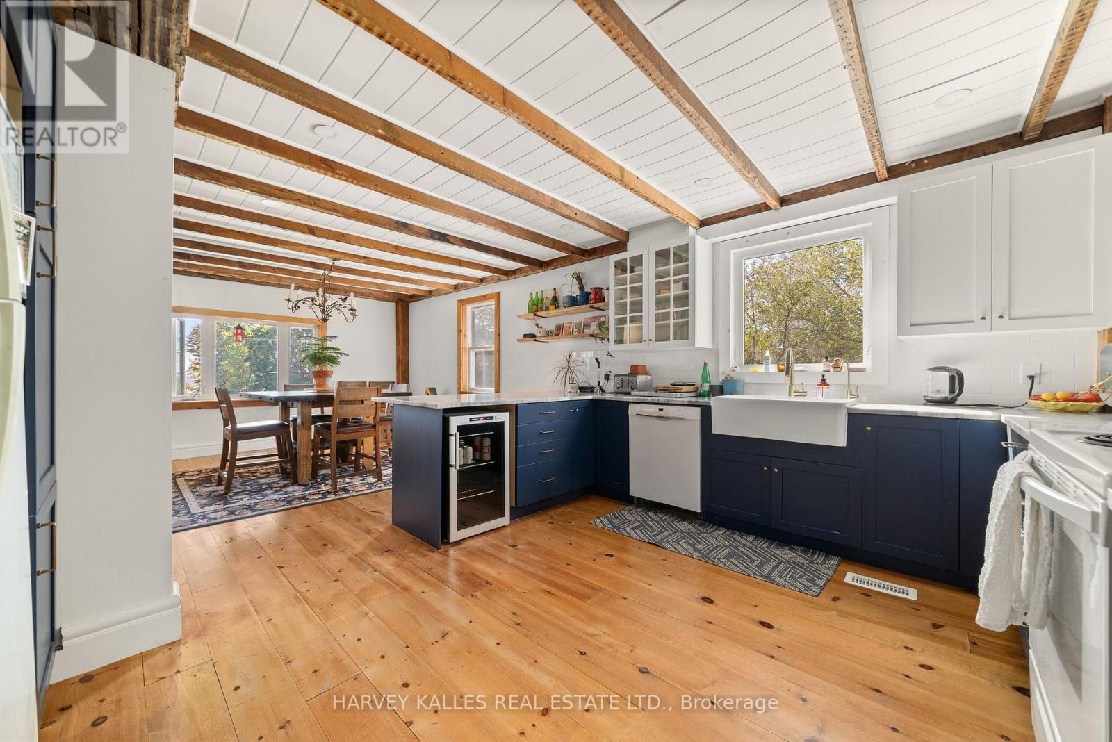 8 - 4427 COUNTY ROAD