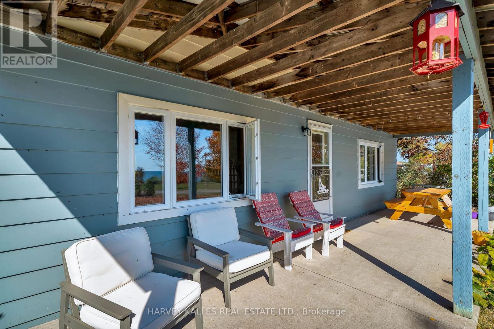 8 - 4427 COUNTY ROAD