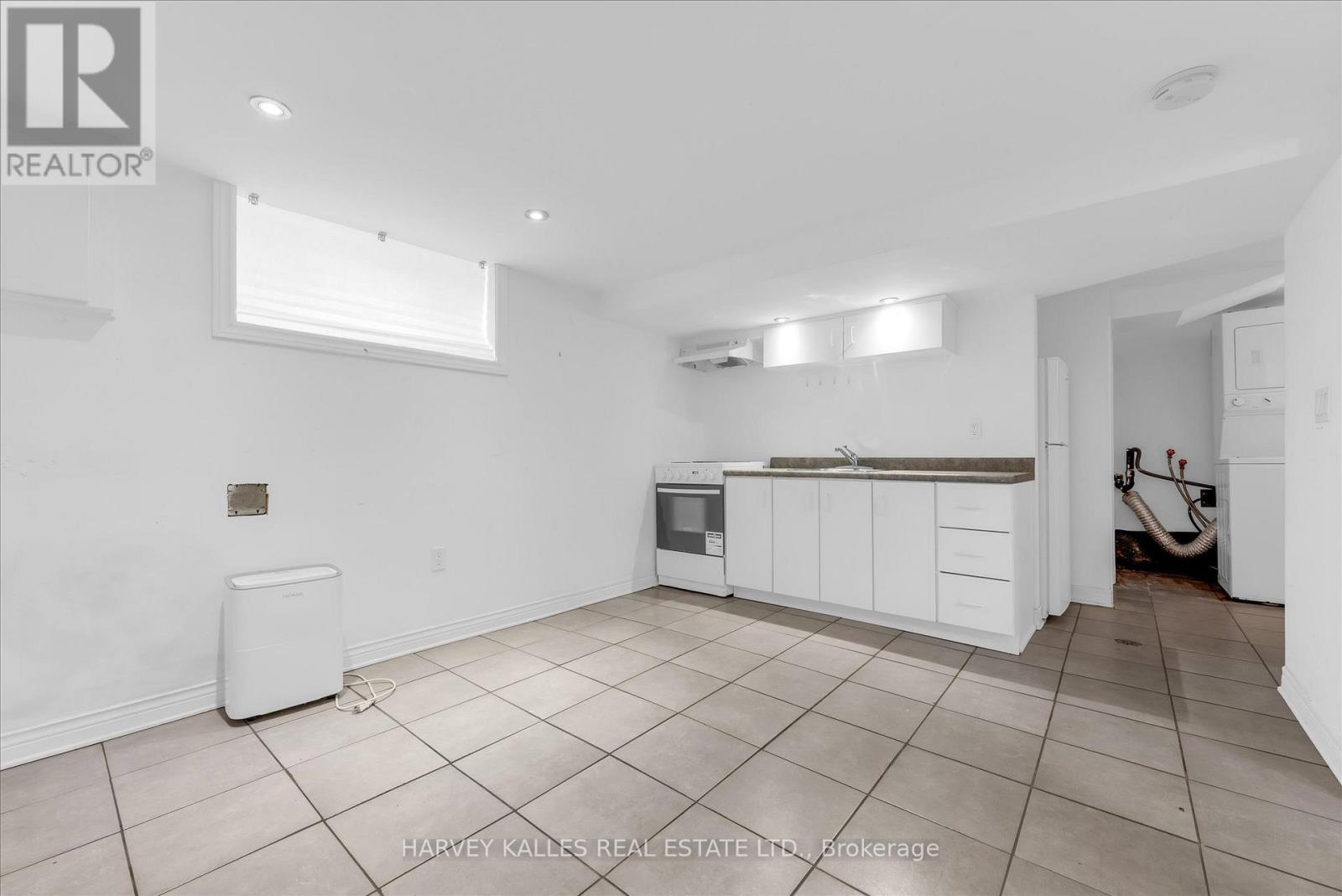 105 ORMOND STREET N