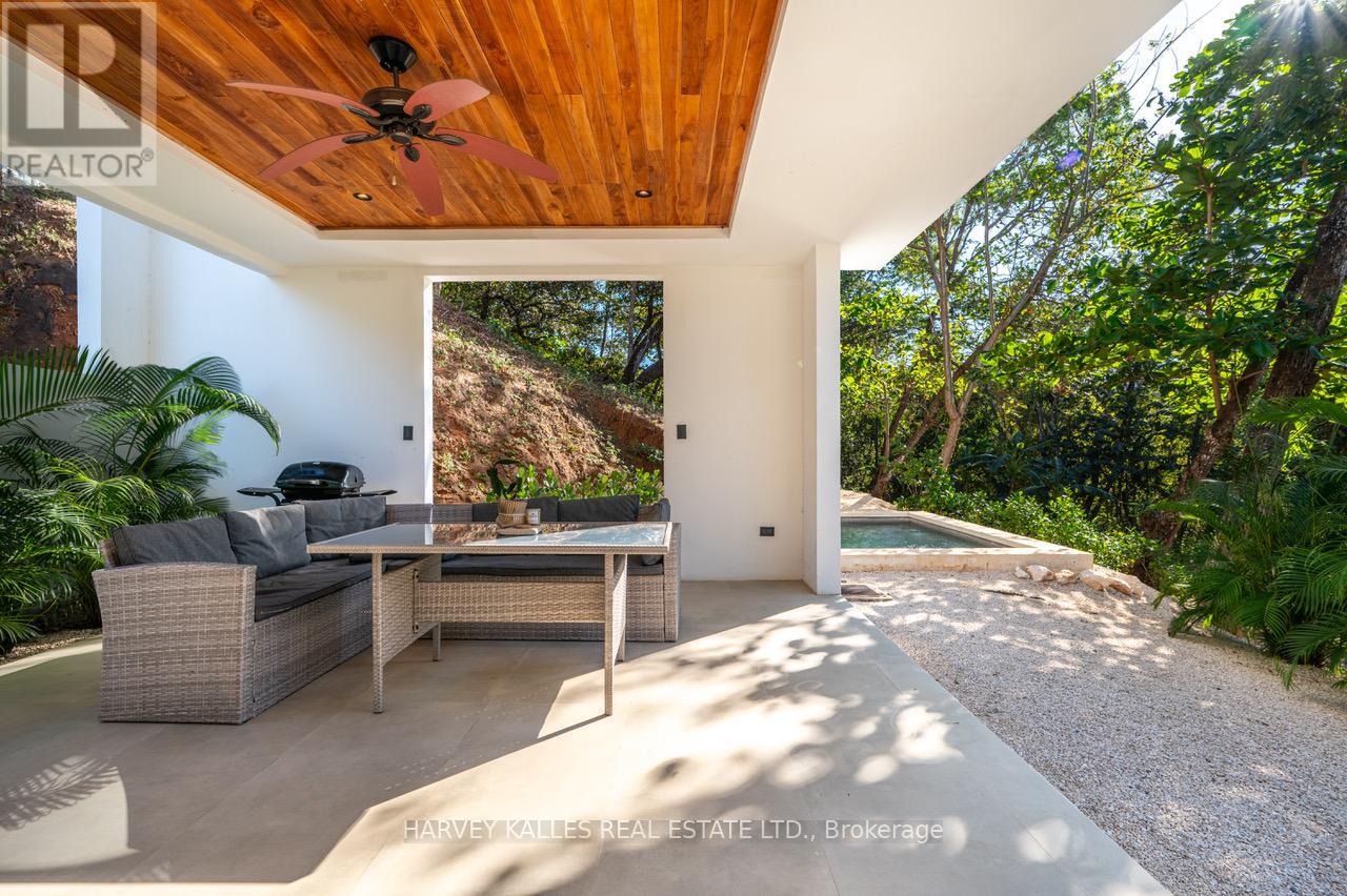 1 PUERTO VIEJO CONDOMINIO LOMAS DE CONCHAL, CASA 37