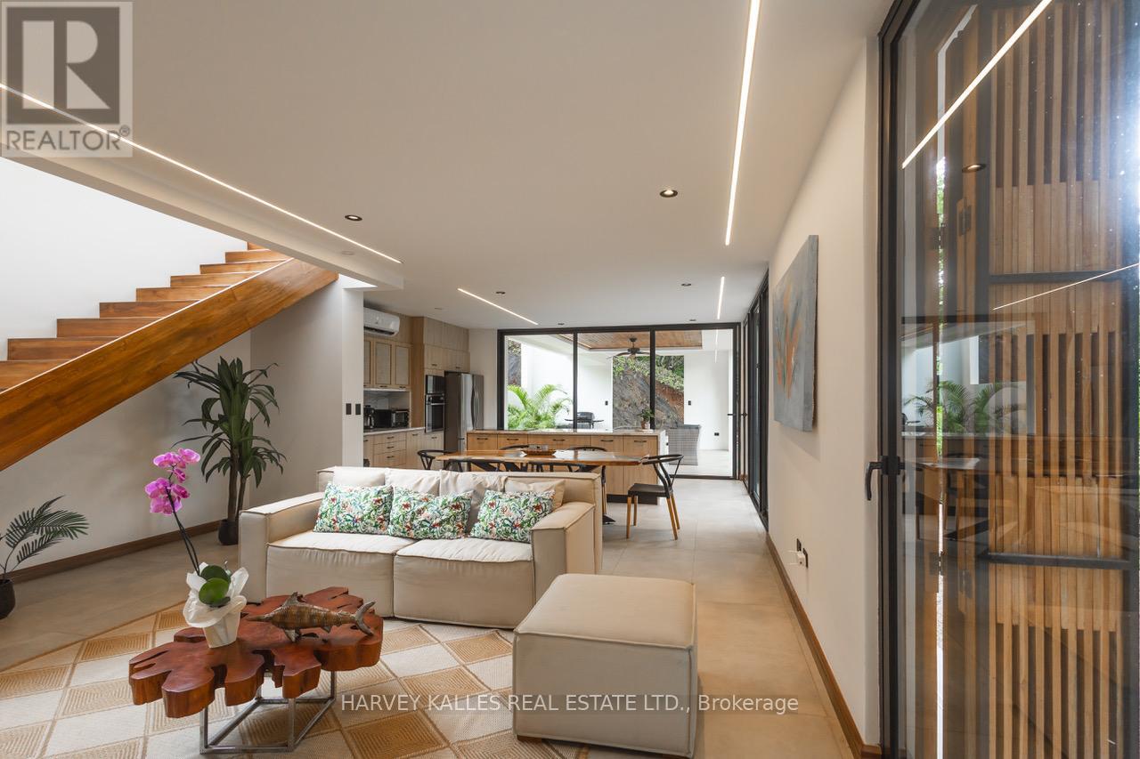 1 PUERTO VIEJO CONDOMINIO LOMAS DE CONCHAL, CASA 37