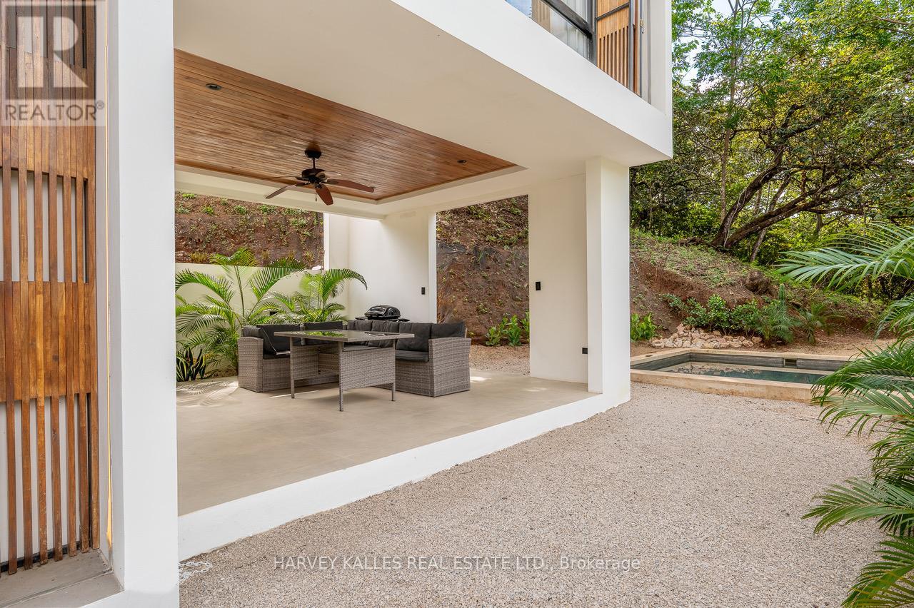 1 PUERTO VIEJO CONDOMINIO LOMAS DE CONCHAL, CASA 37