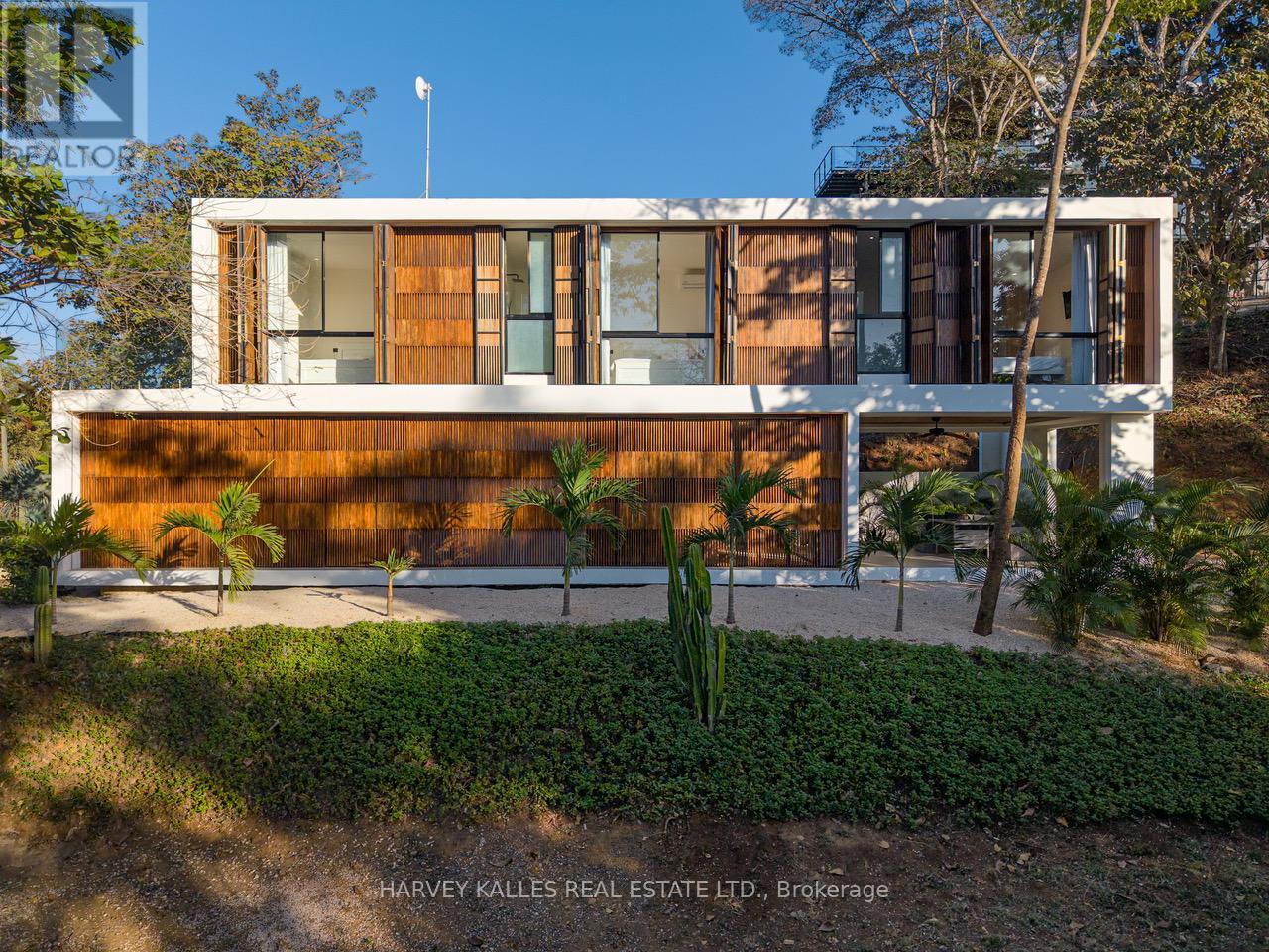 1 PUERTO VIEJO CONDOMINIO LOMAS DE CONCHAL, CASA 37