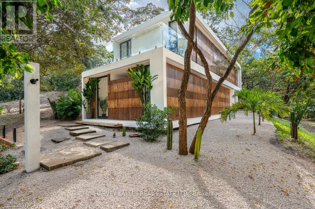 1 PUERTO VIEJO CONDOMINIO LOMAS DE CONCHAL, CASA 37