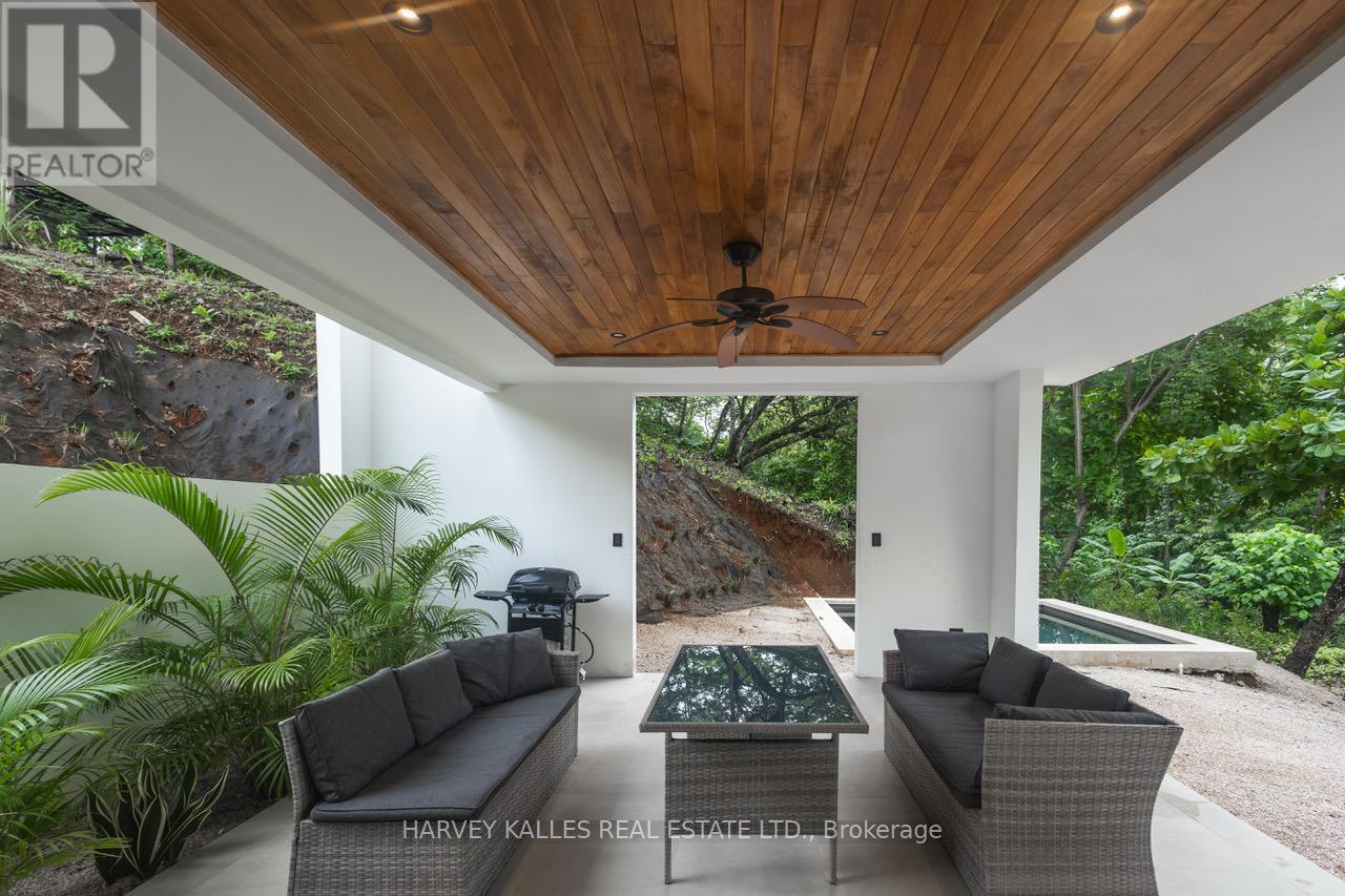 1 PUERTO VIEJO CONDOMINIO LOMAS DE CONCHAL, CASA 37