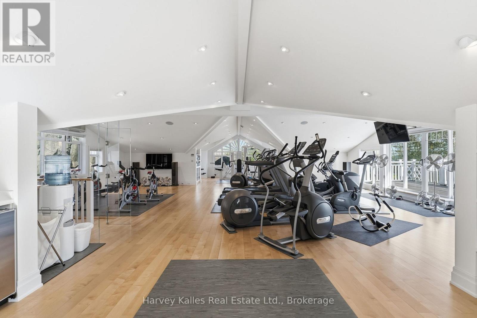 21 - 1158 RANWOOD ROAD