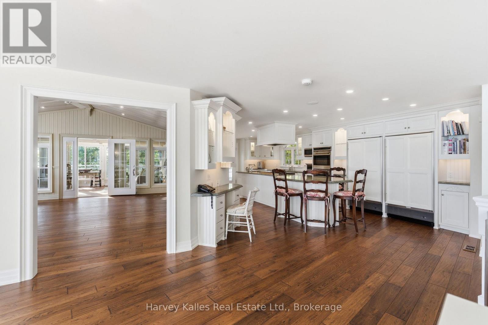 21 - 1158 RANWOOD ROAD
