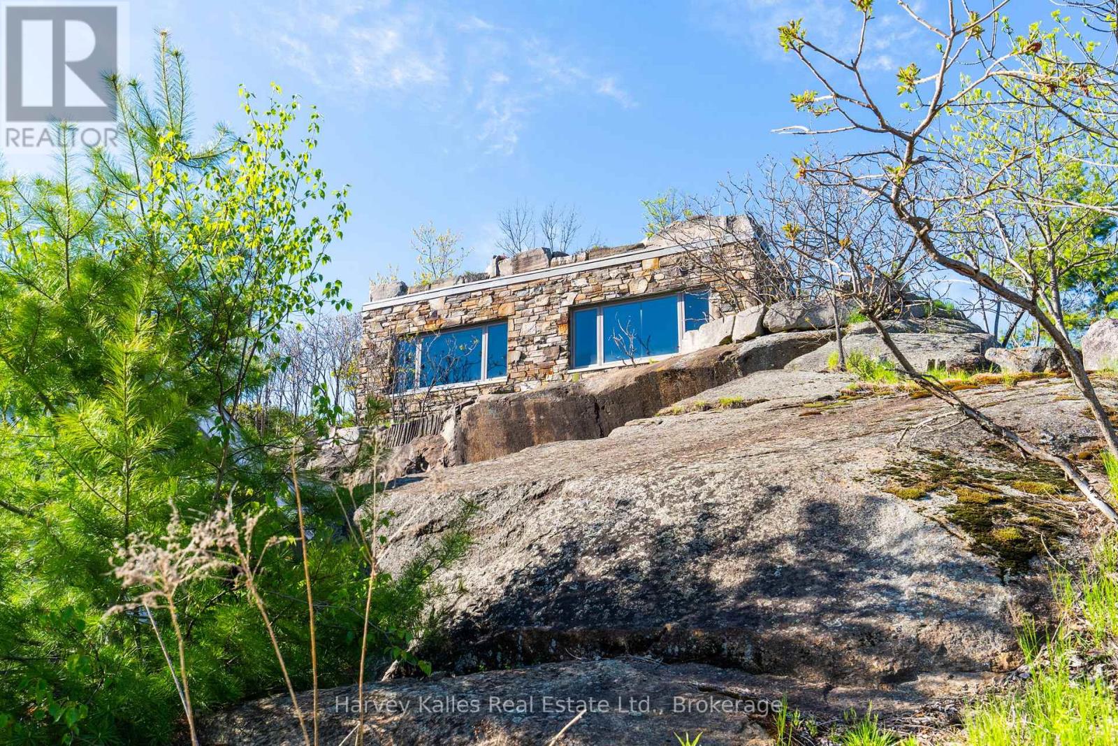 21 - 1158 RANWOOD ROAD