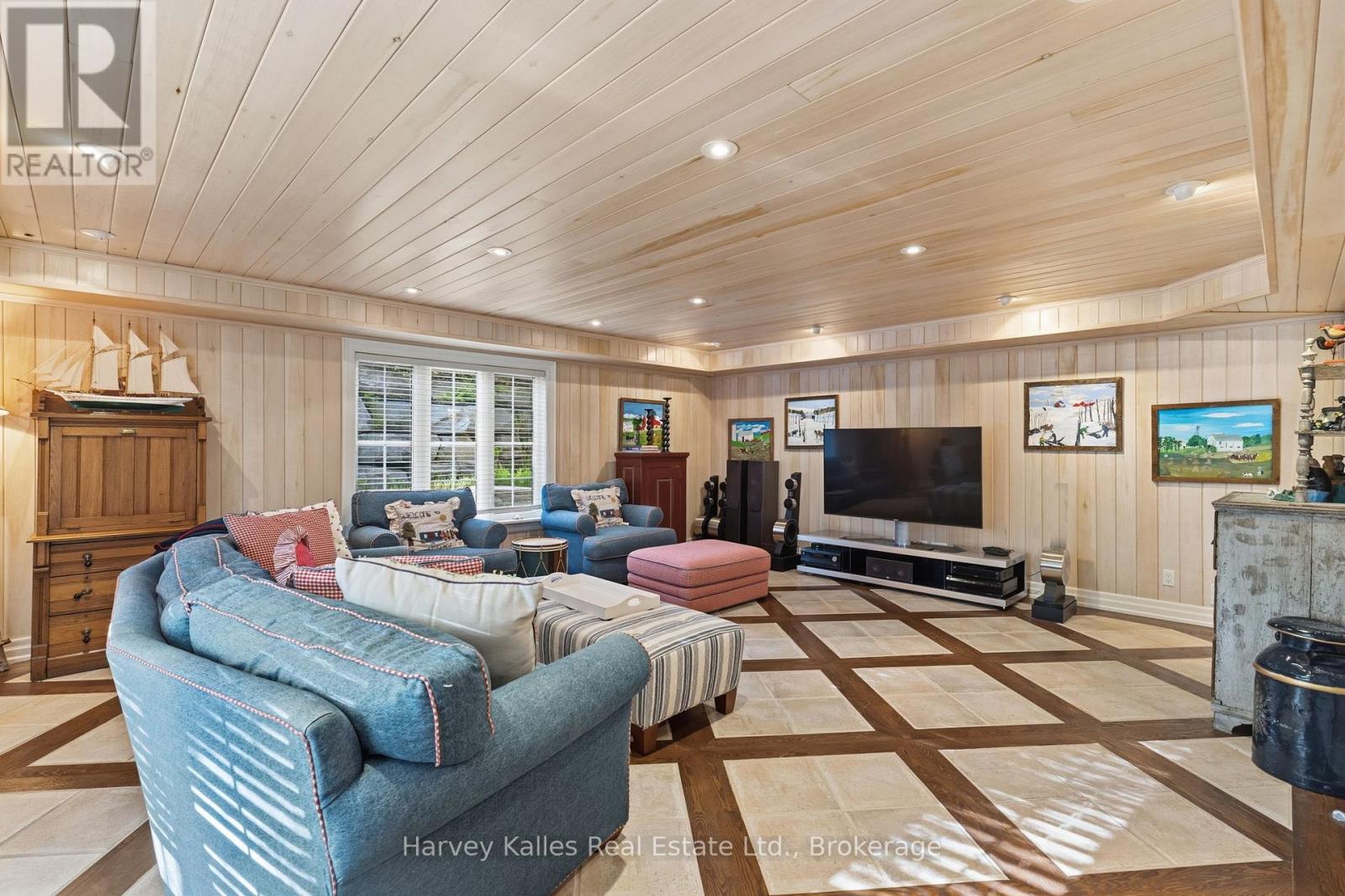 21 - 1158 RANWOOD ROAD