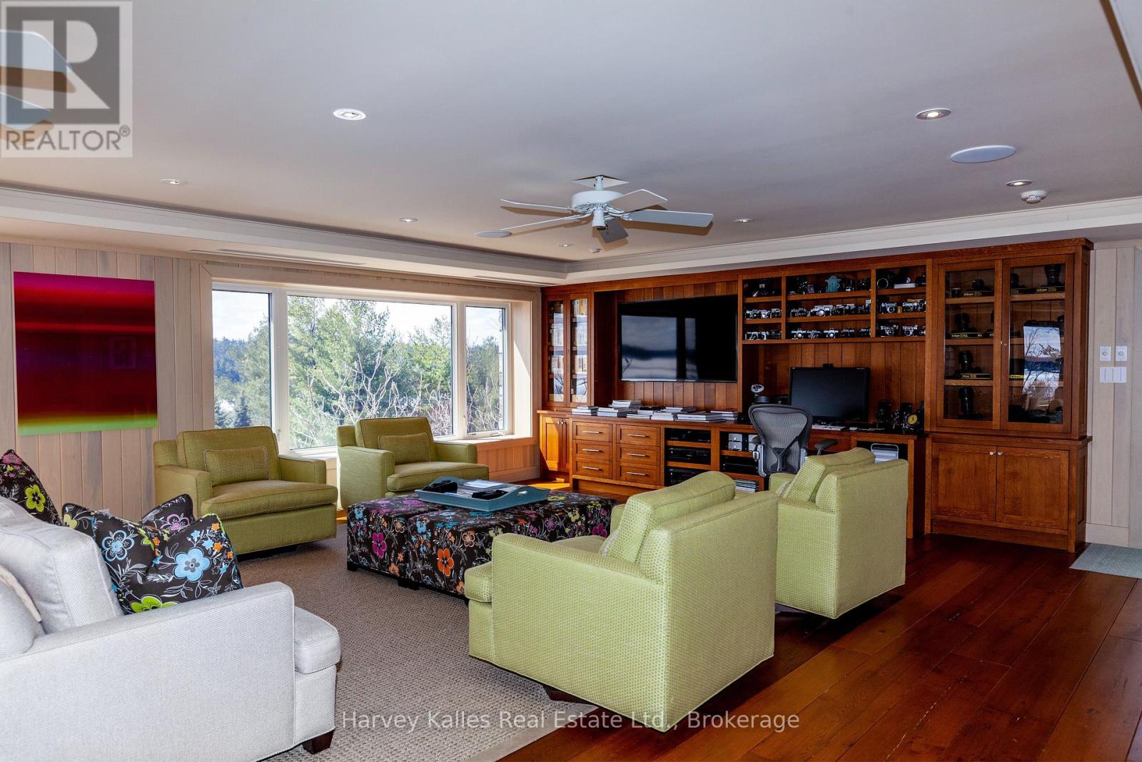 21 - 1158 RANWOOD ROAD