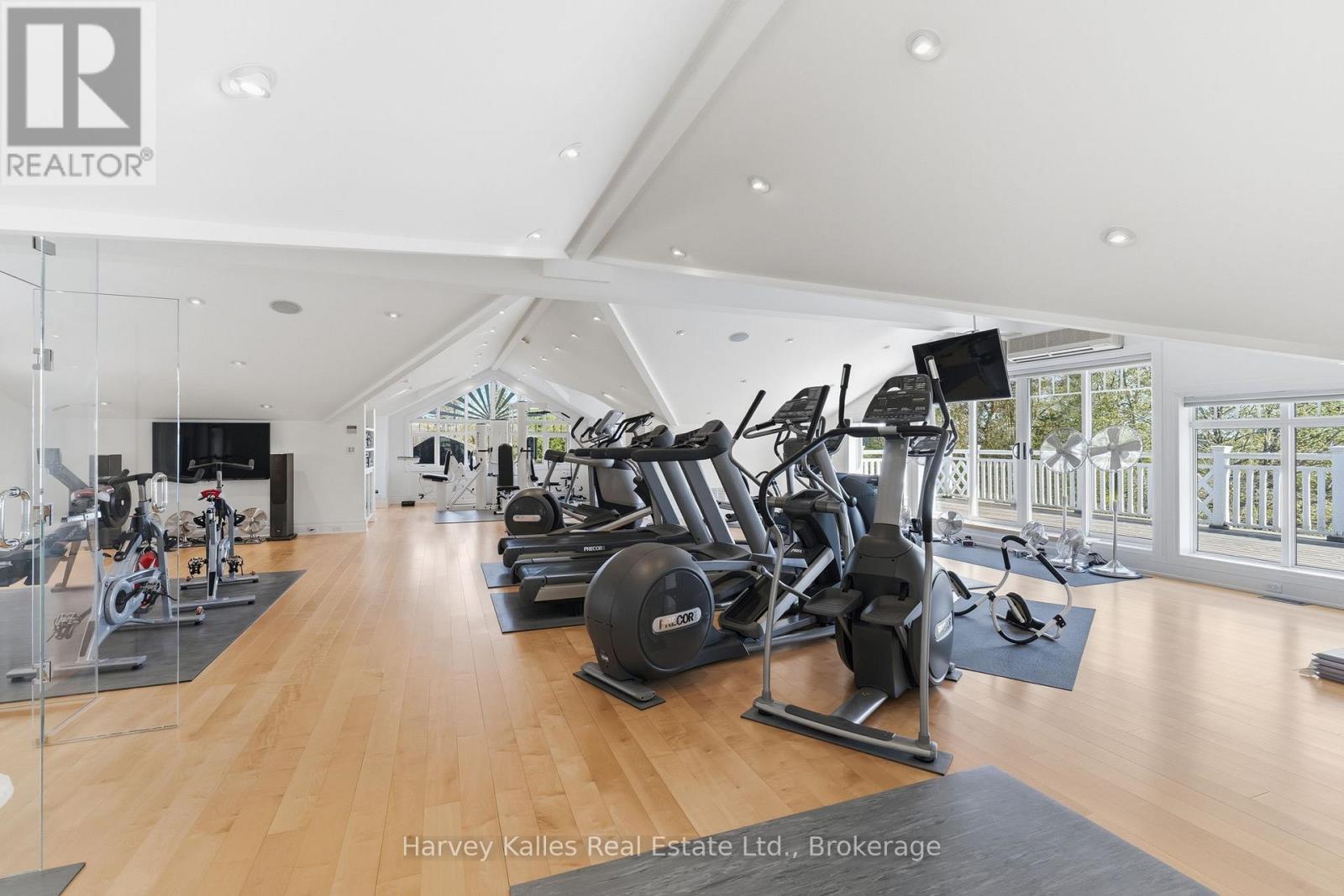 21 - 1158 RANWOOD ROAD