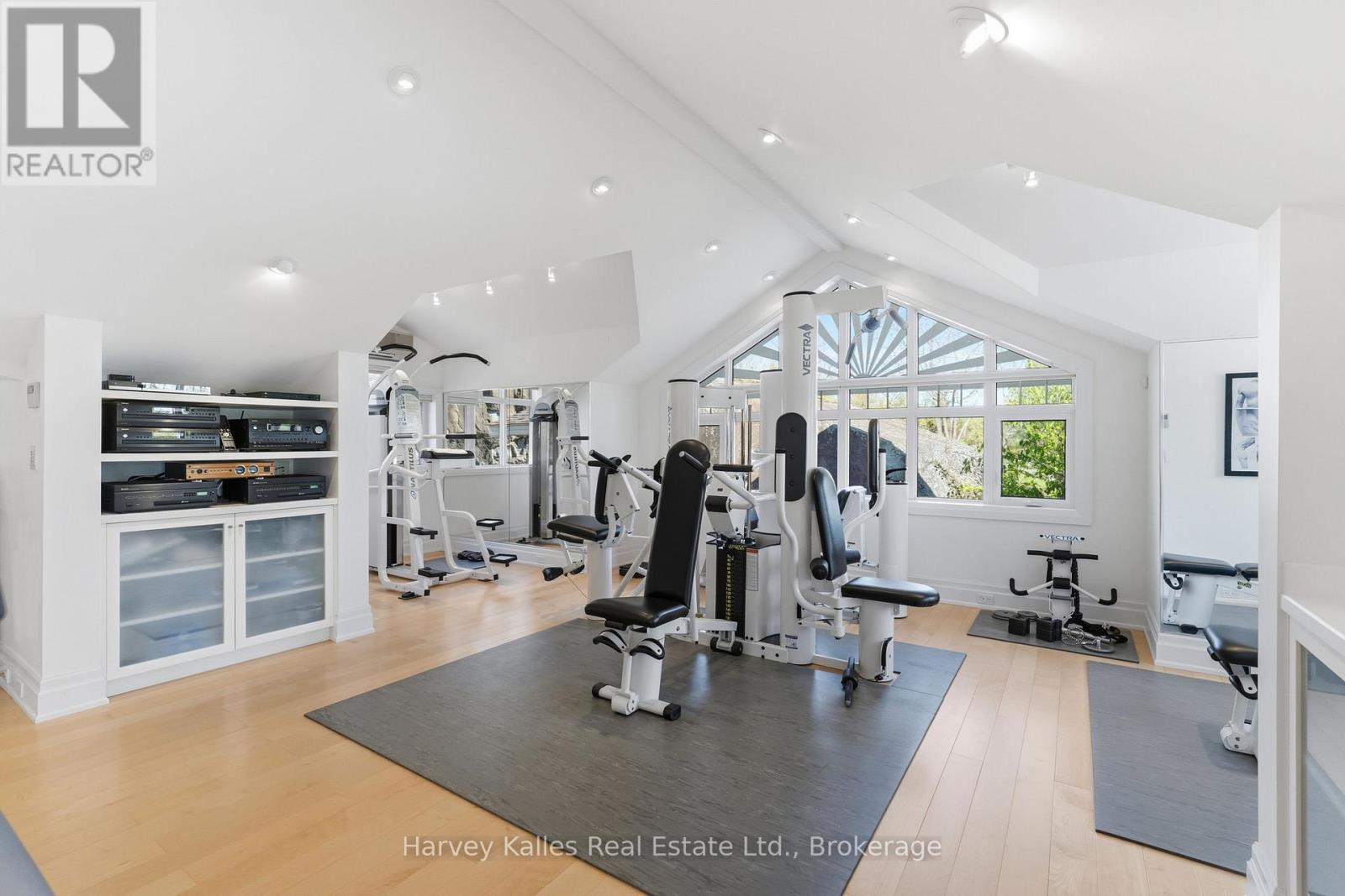 21 - 1158 RANWOOD ROAD