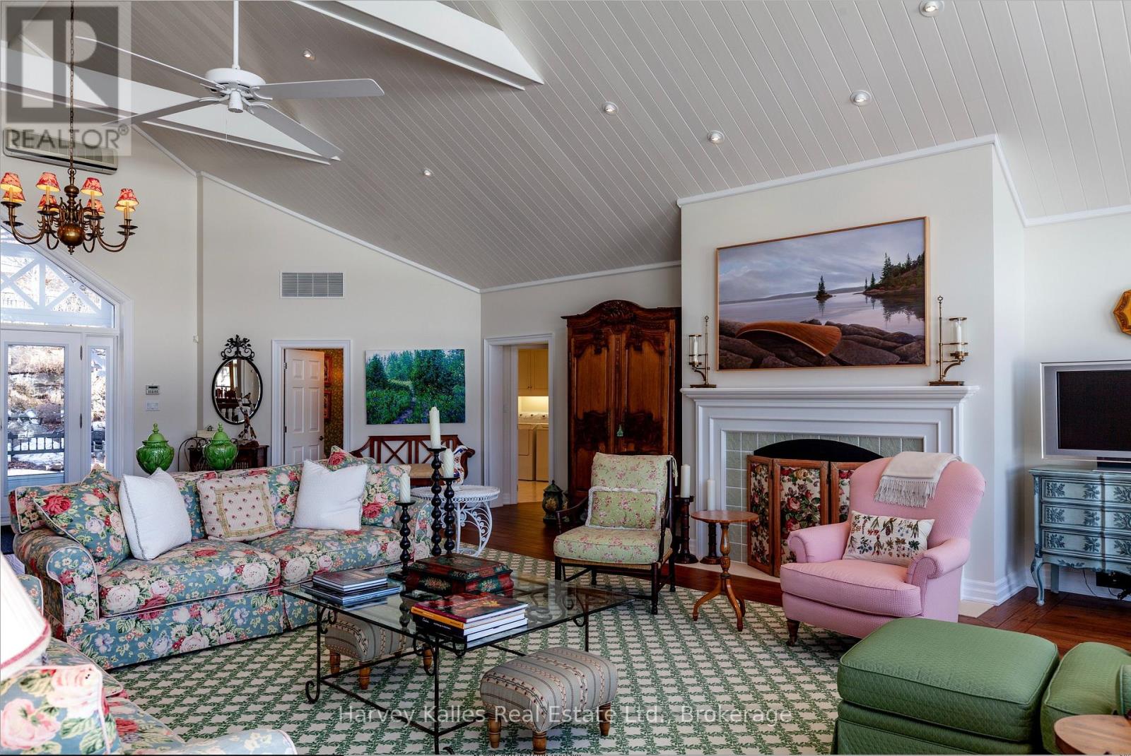 21 - 1158 RANWOOD ROAD