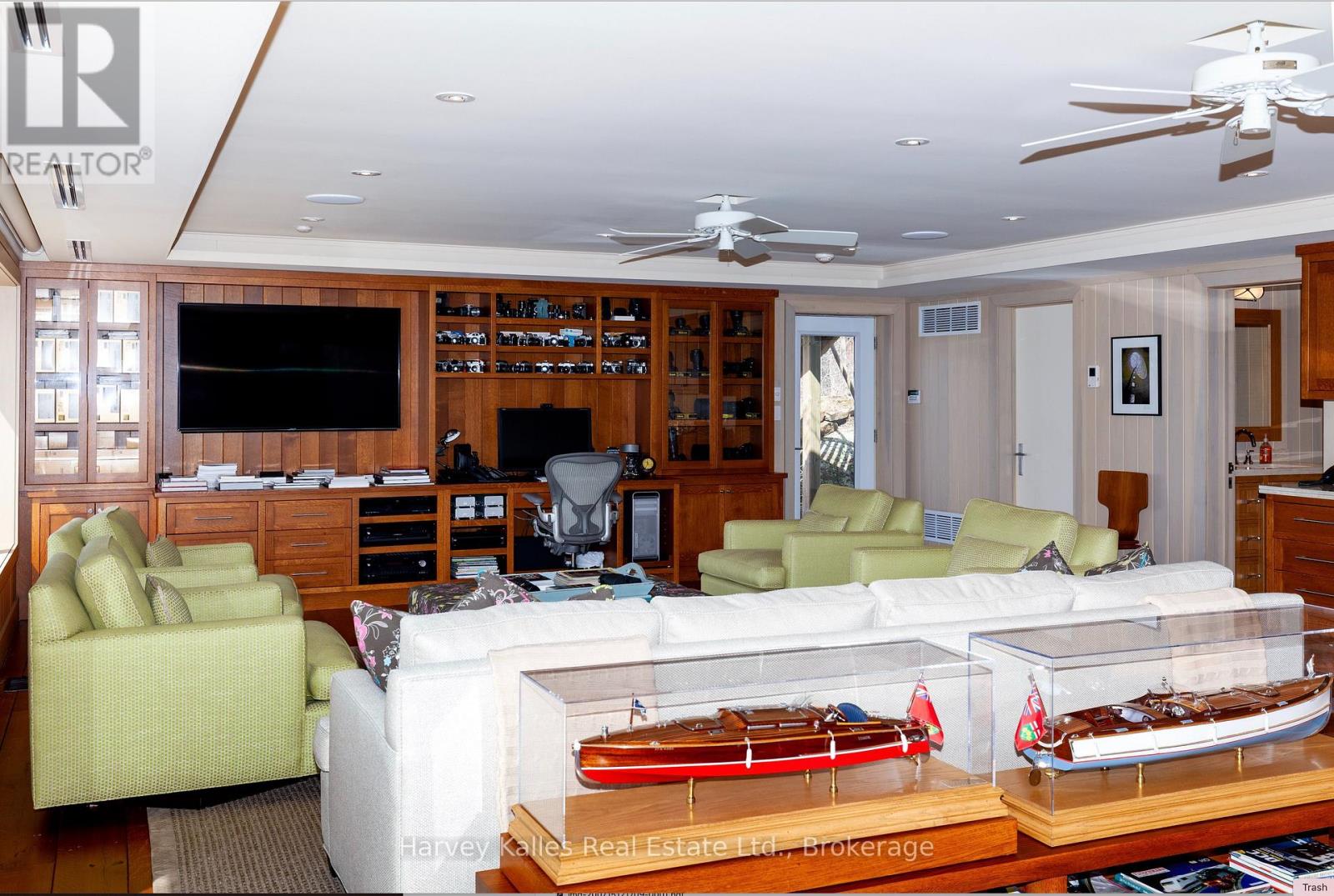 21 - 1158 RANWOOD ROAD