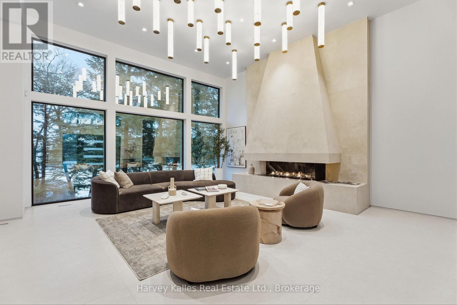 2 - 1013 HALL'S ROAD