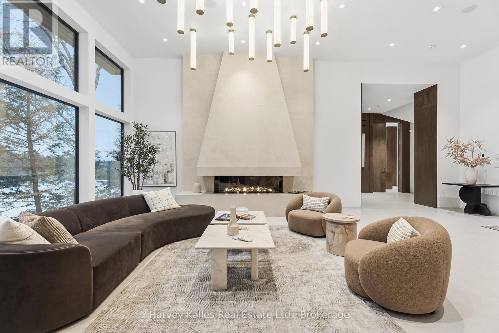 2 - 1013 HALL'S ROAD