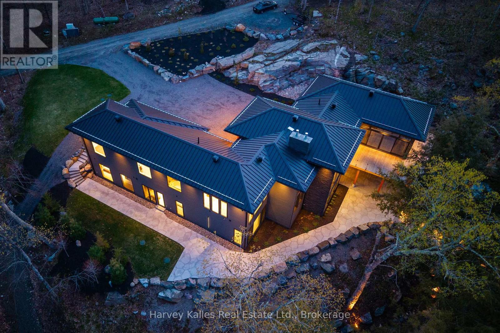 2 - 1013 HALL'S ROAD