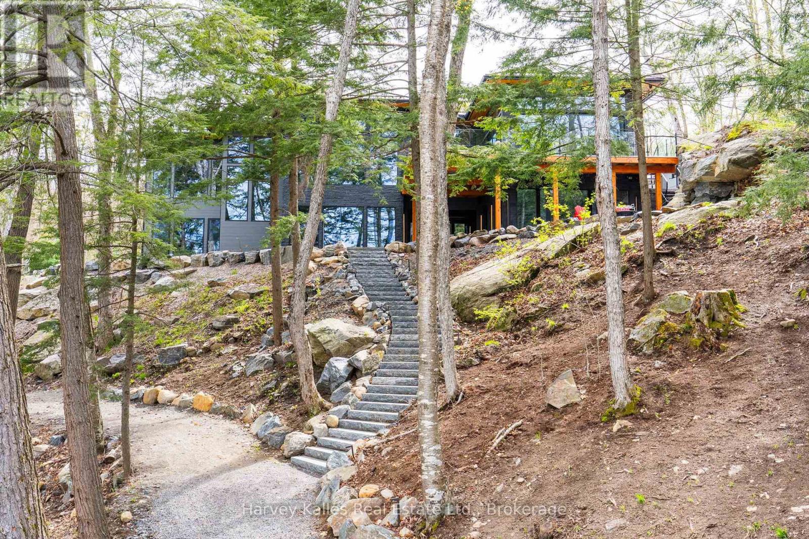 2 - 1013 HALL'S ROAD