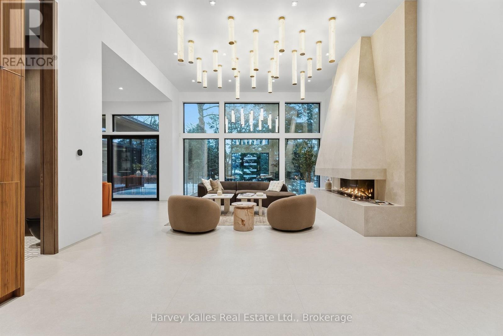 2 - 1013 HALL'S ROAD