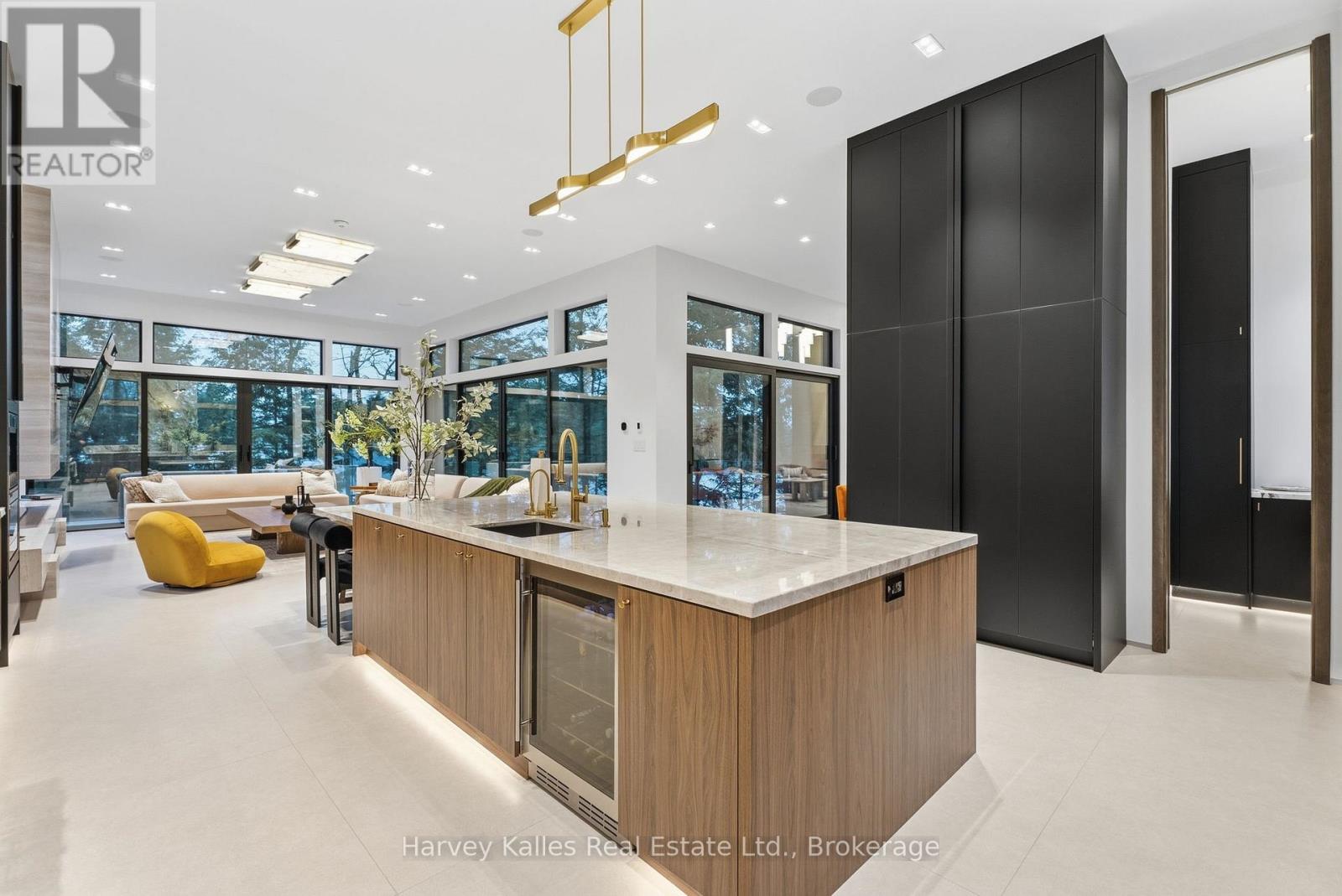 2 - 1013 HALL'S ROAD