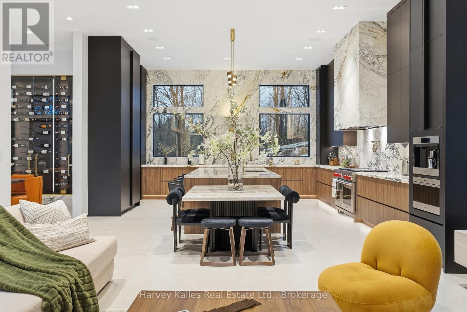 2 - 1013 HALL'S ROAD