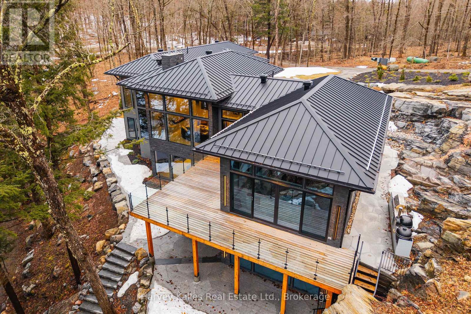 2 - 1013 HALL'S ROAD