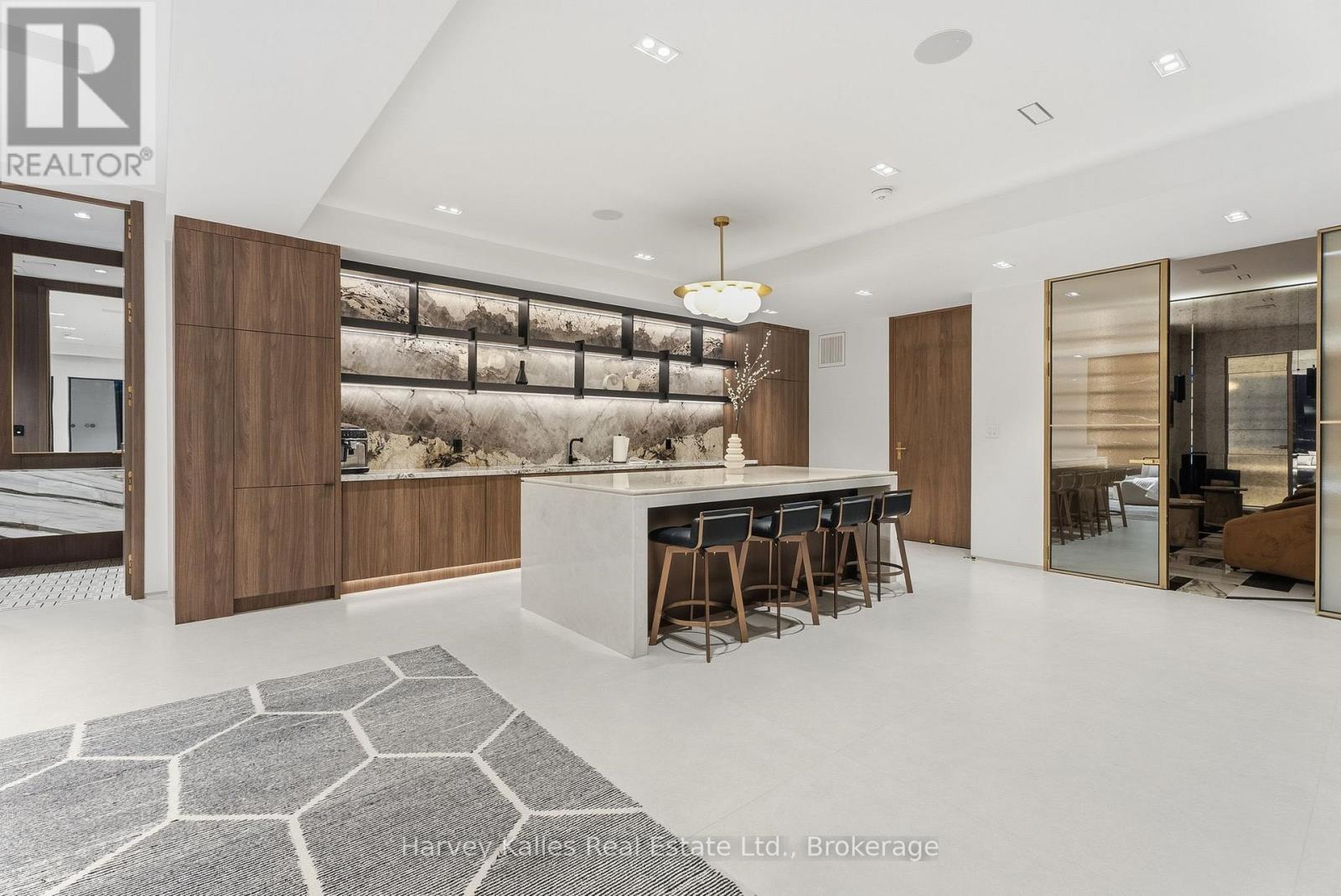 2 - 1013 HALL'S ROAD