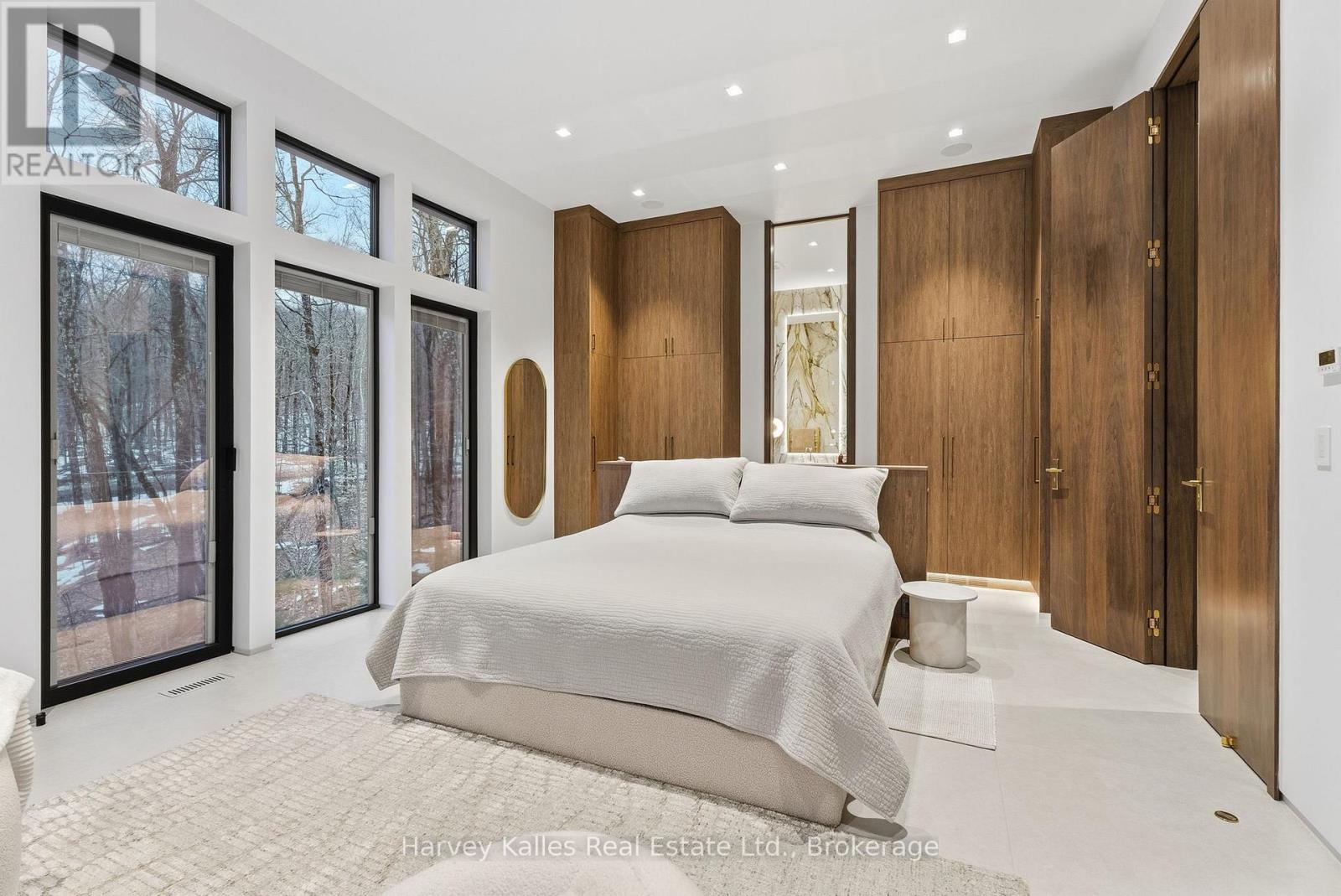 2 - 1013 HALL'S ROAD