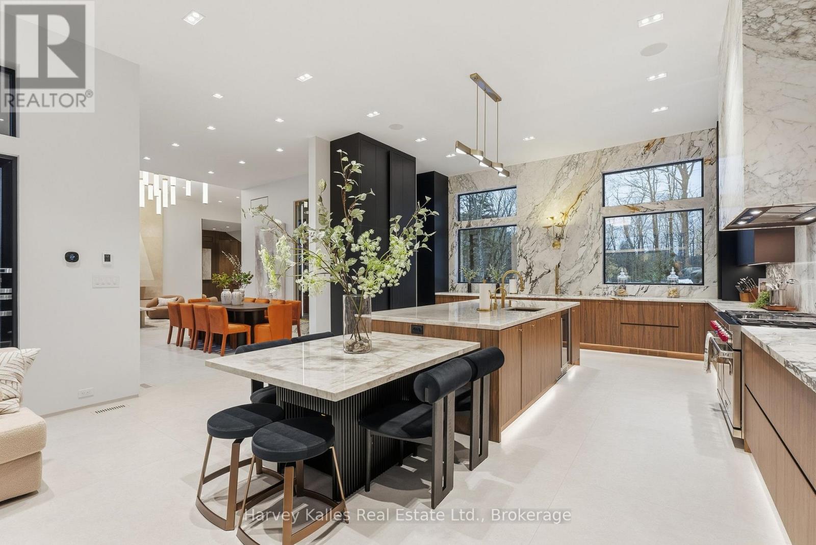 2 - 1013 HALL'S ROAD