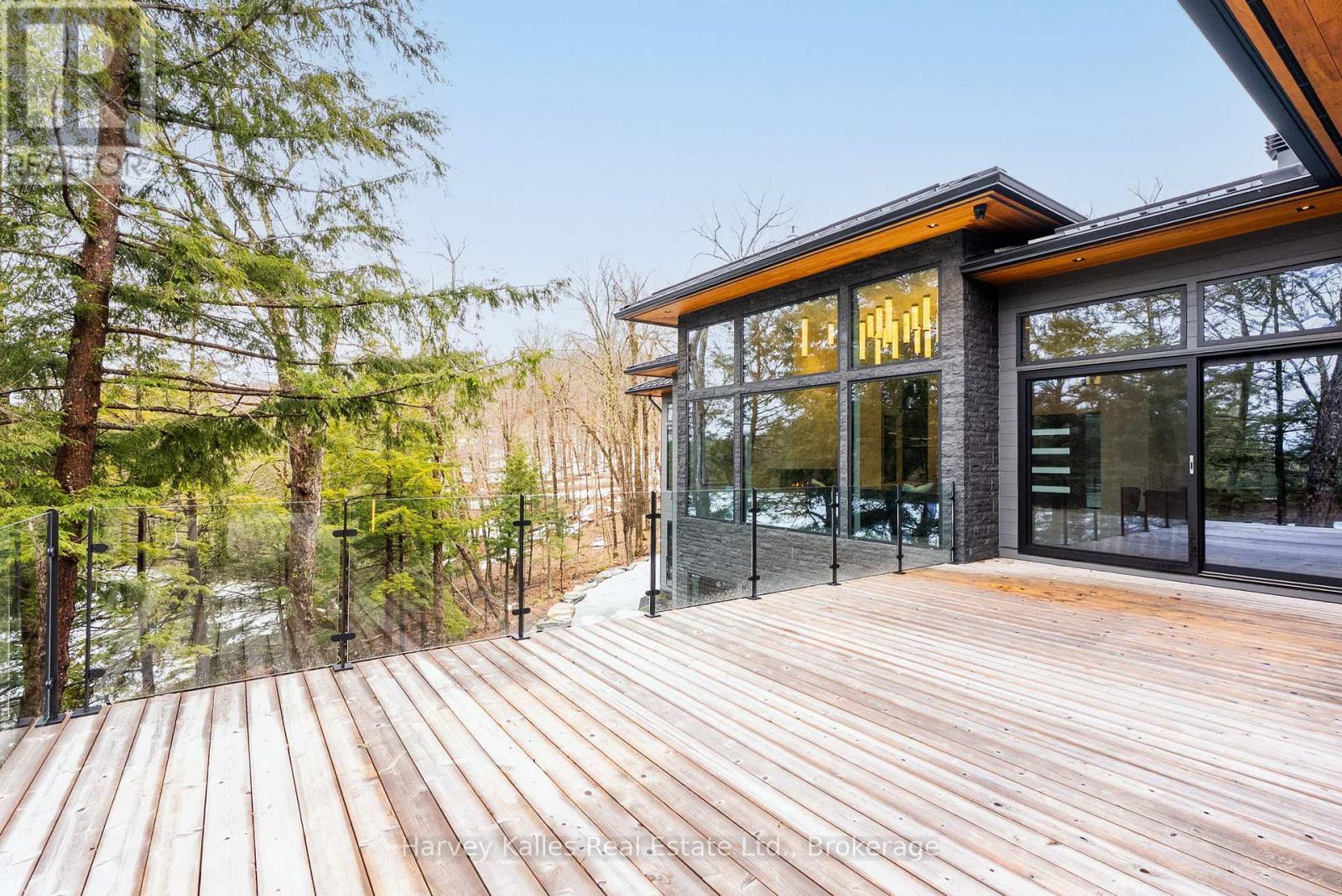 2 - 1013 HALL'S ROAD