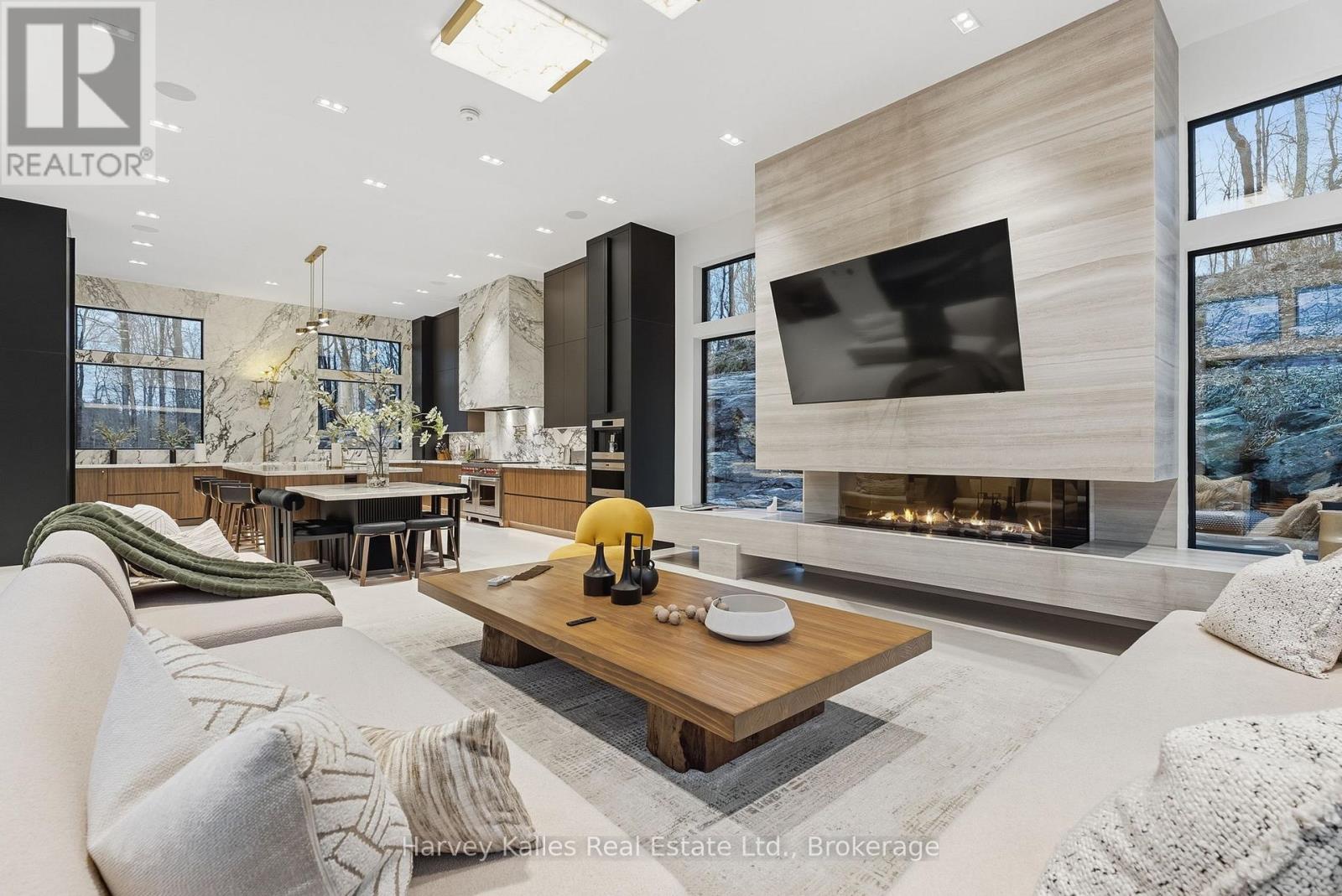 2 - 1013 HALL'S ROAD