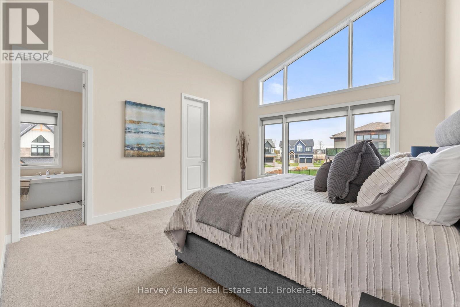157 SPRINGSIDE CRESCENT