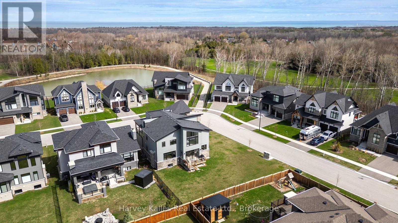 157 SPRINGSIDE CRESCENT