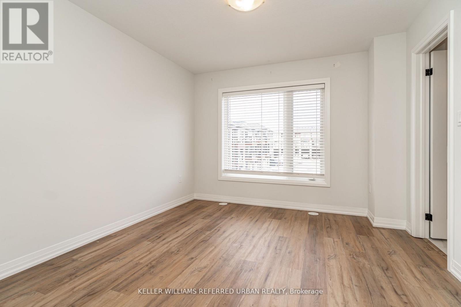 99 - 155 EQUESTRIAN WAY