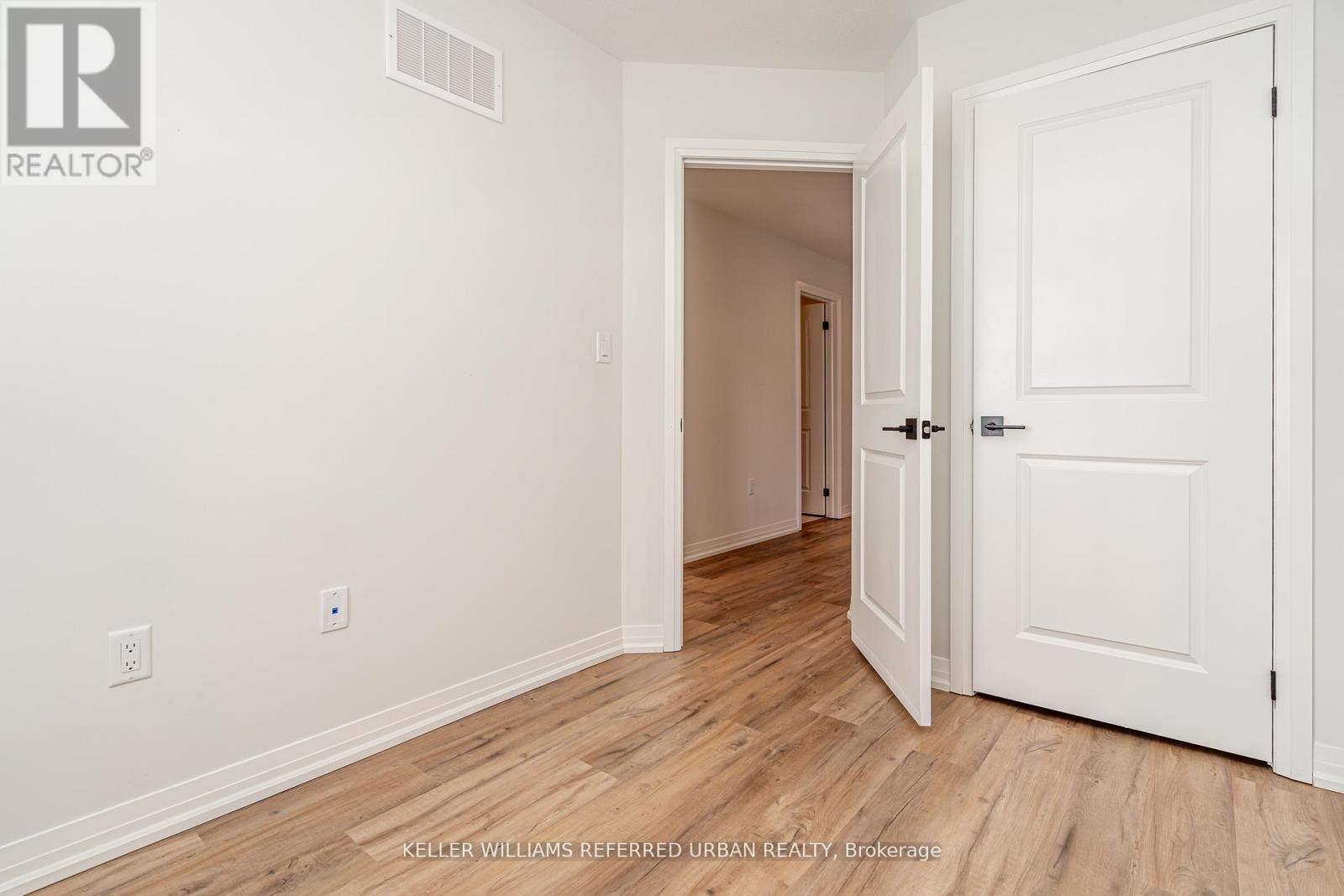 99 - 155 EQUESTRIAN WAY