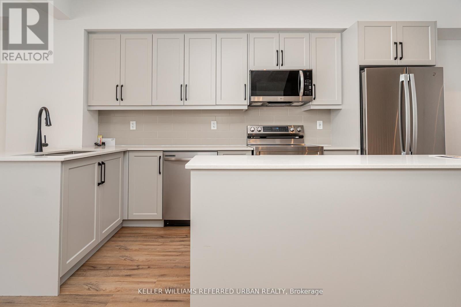 99 - 155 EQUESTRIAN WAY