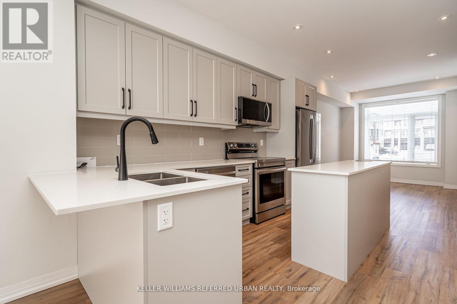 99 - 155 EQUESTRIAN WAY